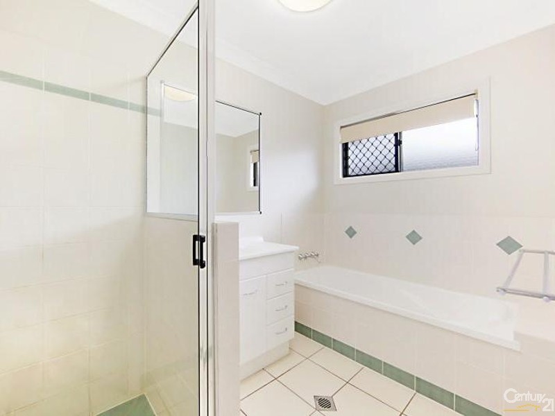 17 Minstrel Court, Bushland Beach QLD 4818