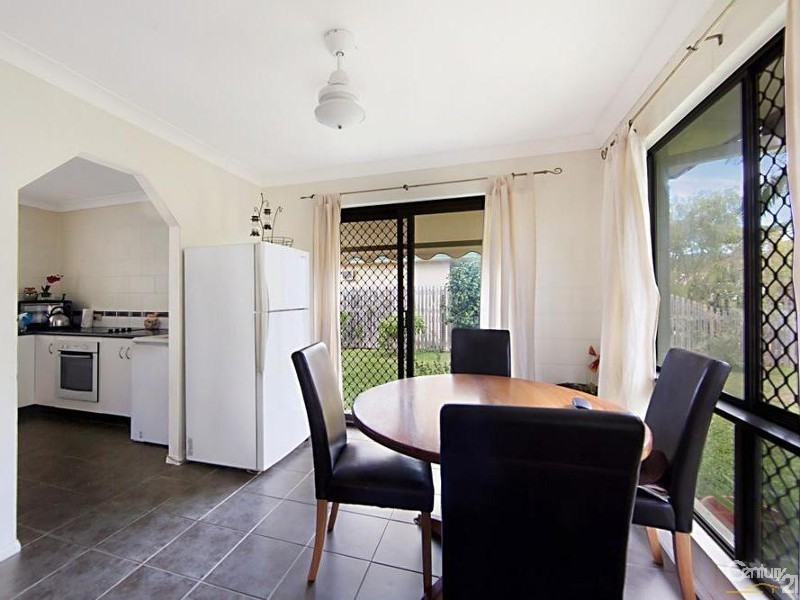 19 Yut Fay Avenue, Kelso QLD 4815