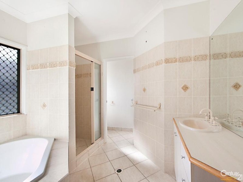 81 Burnda Street, Kirwan QLD 4817