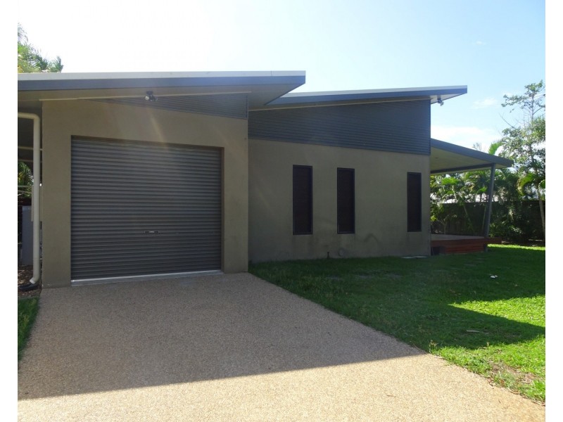 1/12 Hickory Court, Bushland Beach QLD 4818