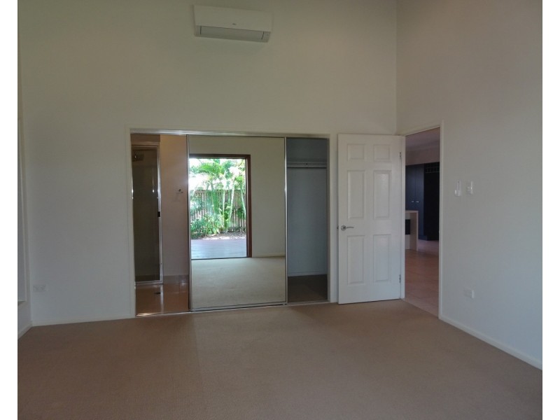 1/12 Hickory Court, Bushland Beach QLD 4818