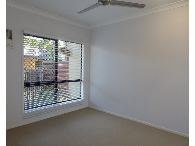 1/12 Hickory Court, Bushland Beach QLD 4818