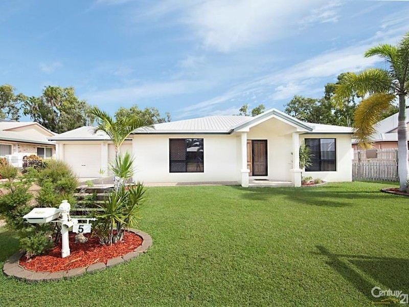 5 Pacific Avenue, Bushland Beach QLD 4818