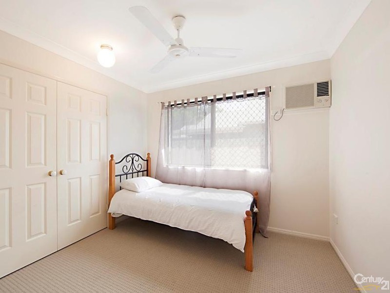 5 Pacific Avenue, Bushland Beach QLD 4818