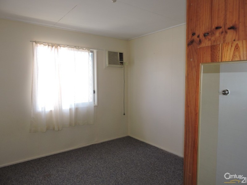 28 Malbon Road, Kirwan QLD 4817