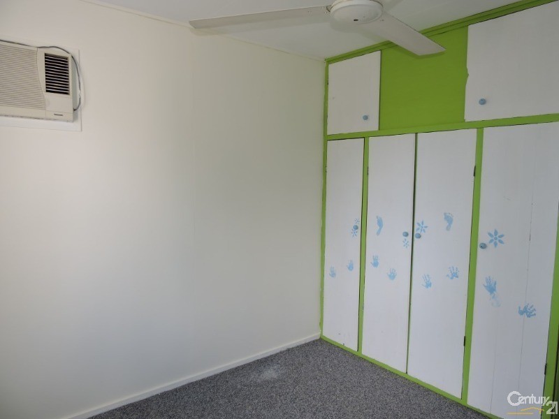 28 Malbon Road, Kirwan QLD 4817