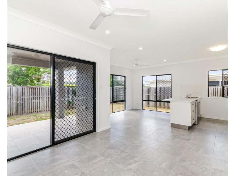 74 Riveredge Boulevard, Oonoonba QLD 4811