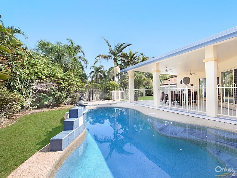 51 Waterview Drive, Bushland Beach QLD 4818
