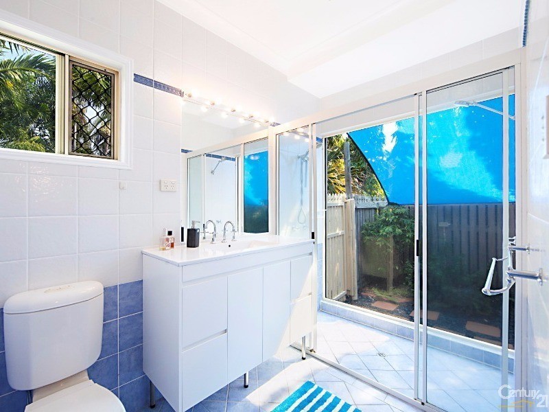 51 Waterview Drive, Bushland Beach QLD 4818