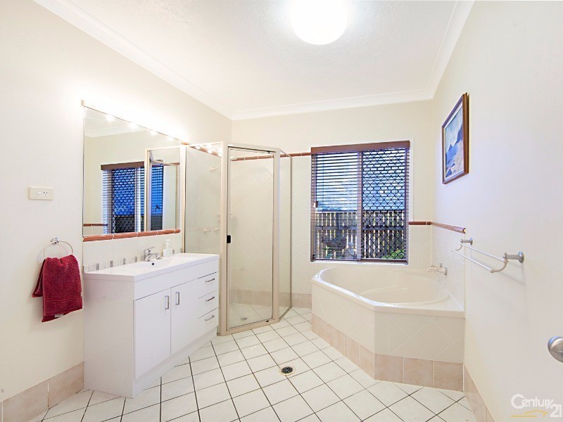 51 Waterview Drive, Bushland Beach QLD 4818