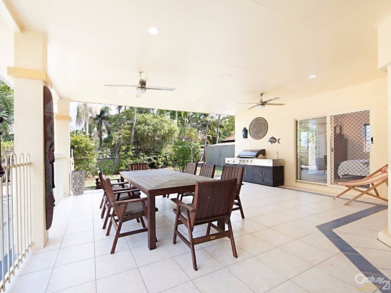 51 Waterview Drive, Bushland Beach QLD 4818