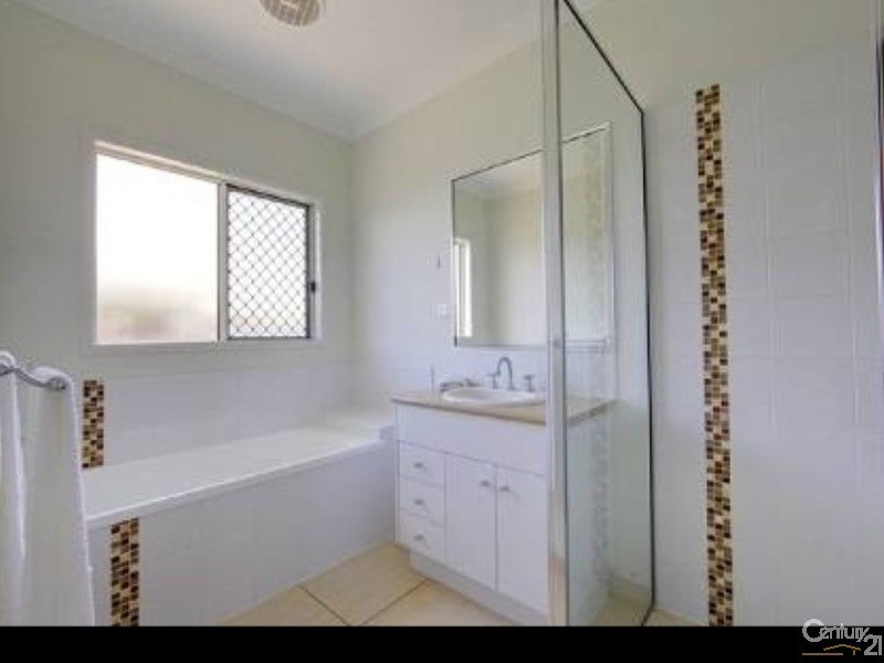 Bohle Plains QLD 4817