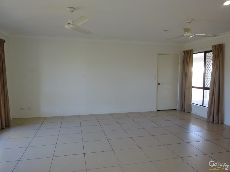 29 Eungella Court, Bushland Beach QLD 4818