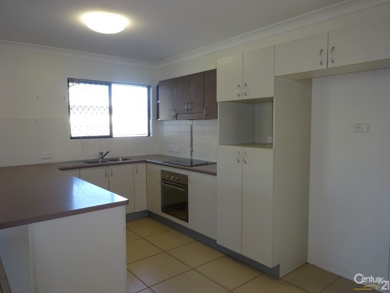 29 Eungella Court, Bushland Beach QLD 4818