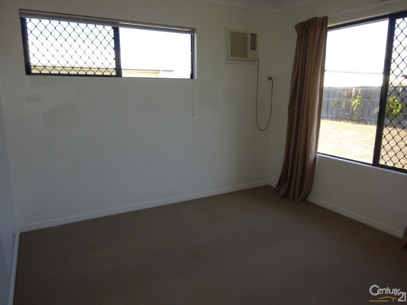 29 Eungella Court, Bushland Beach QLD 4818