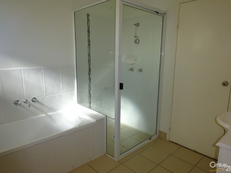 29 Eungella Court, Bushland Beach QLD 4818