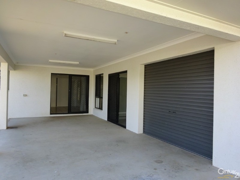 29 Eungella Court, Bushland Beach QLD 4818