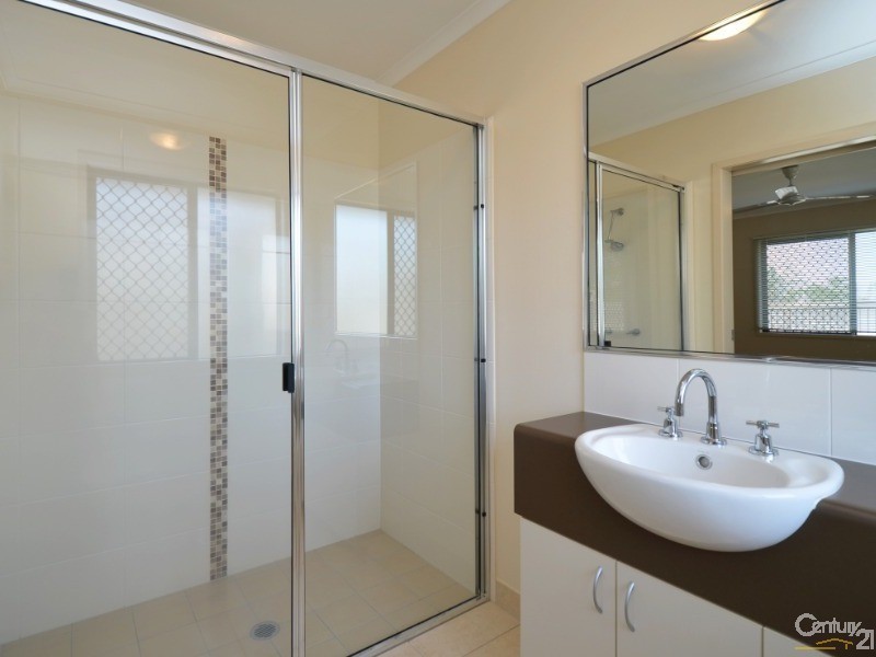 1 Kroymans Drive, Mount Louisa QLD 4814