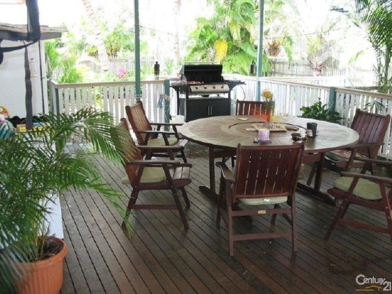 4 Alba Court, Bushland Beach QLD 4818