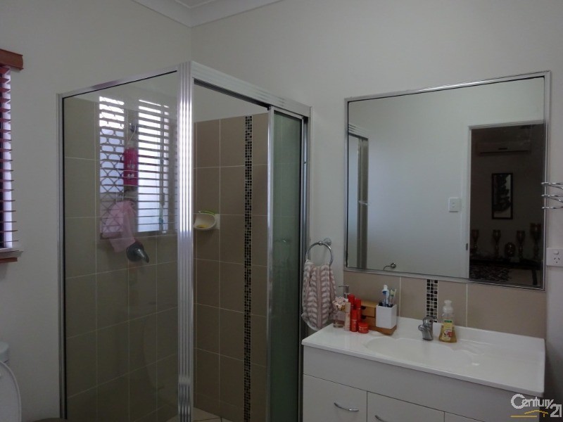 12 Wirega Close, Douglas QLD 4814