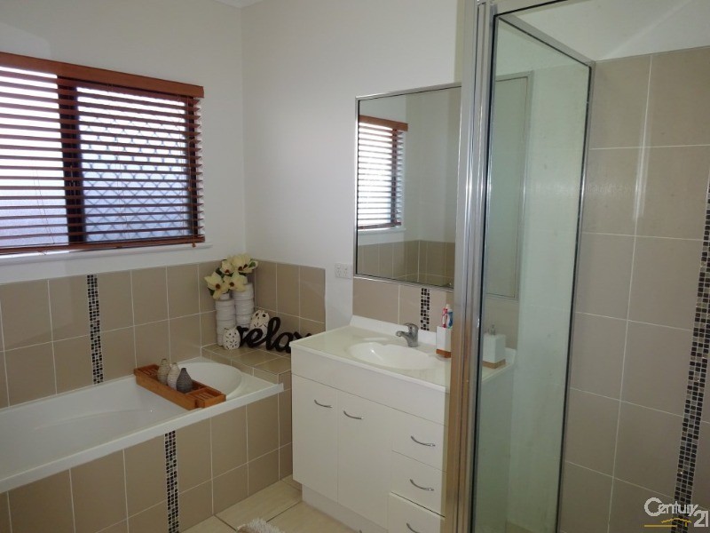 12 Wirega Close, Douglas QLD 4814