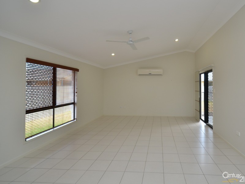 39 Tipperary Street, Burdell QLD 4818