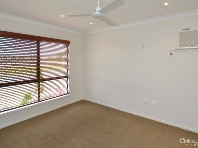 39 Tipperary Street, Burdell QLD 4818