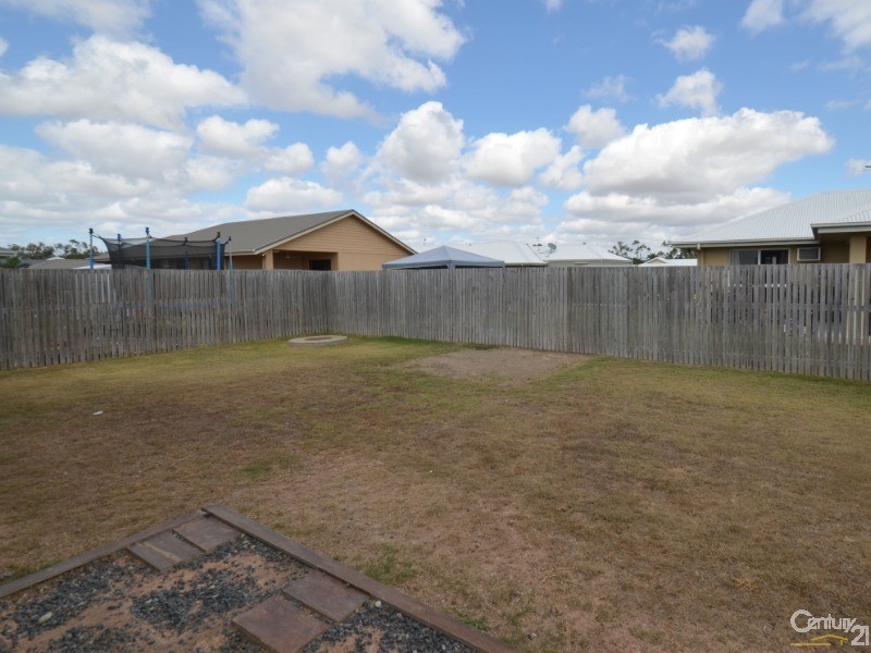 39 Tipperary Street, Burdell QLD 4818