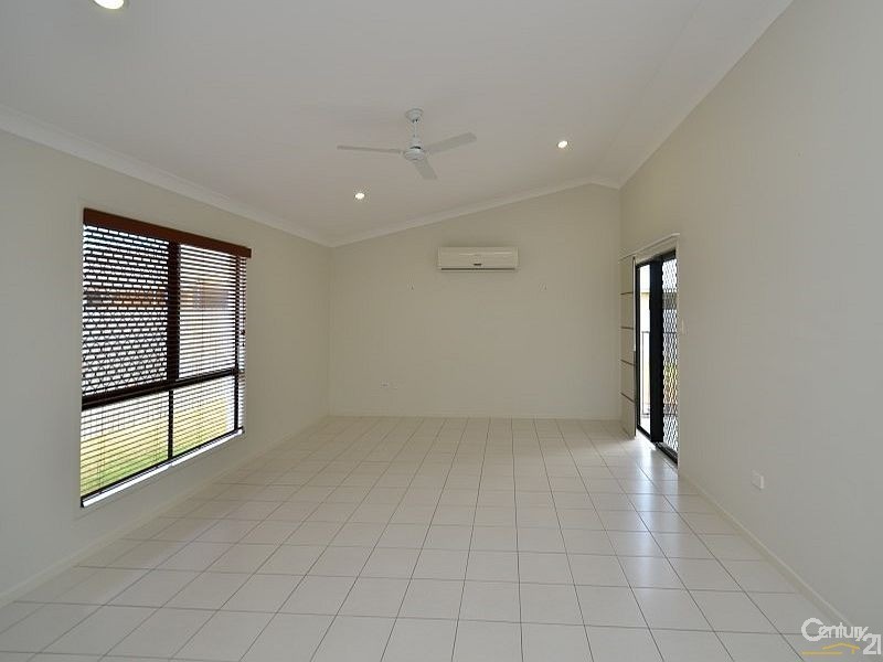 39 Tipperary Street, Burdell QLD 4818