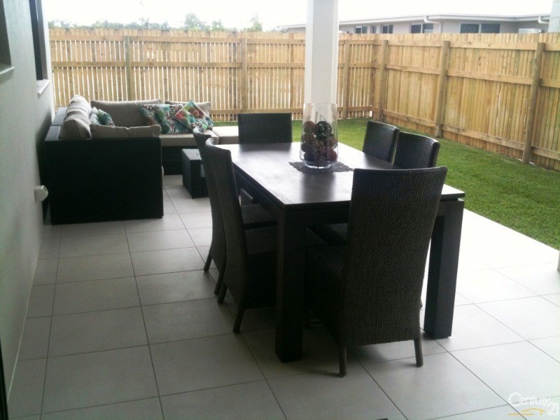 4 Kahana Avenue, Burdell QLD 4818