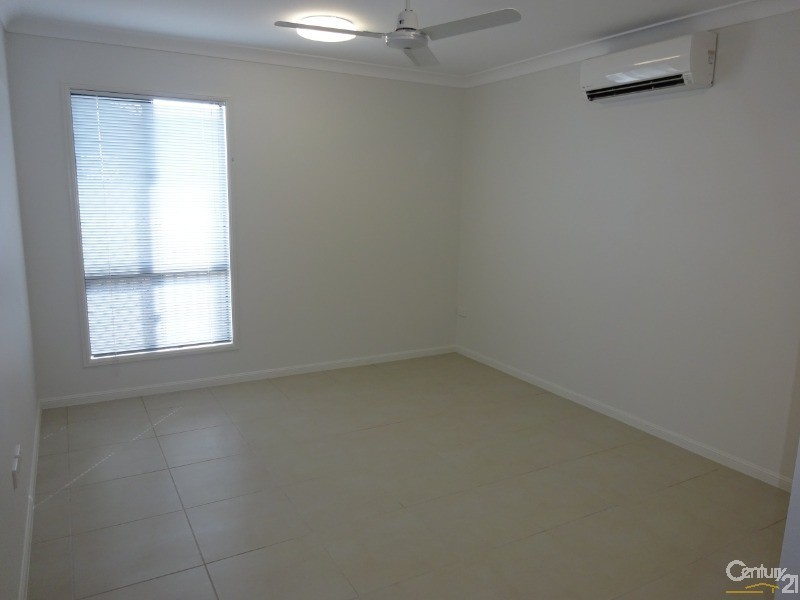 4 Kahana Avenue, Burdell QLD 4818