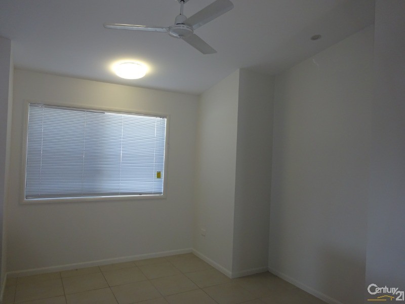 4 Kahana Avenue, Burdell QLD 4818