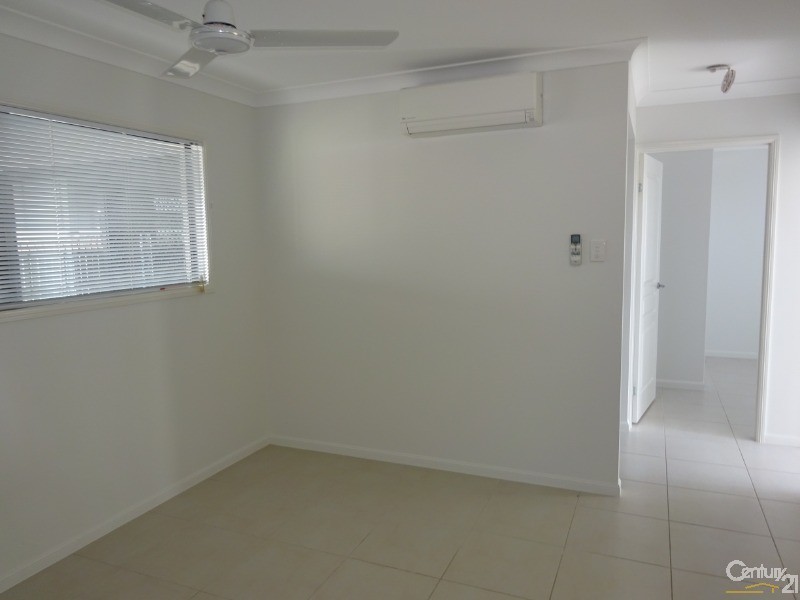 4 Kahana Avenue, Burdell QLD 4818