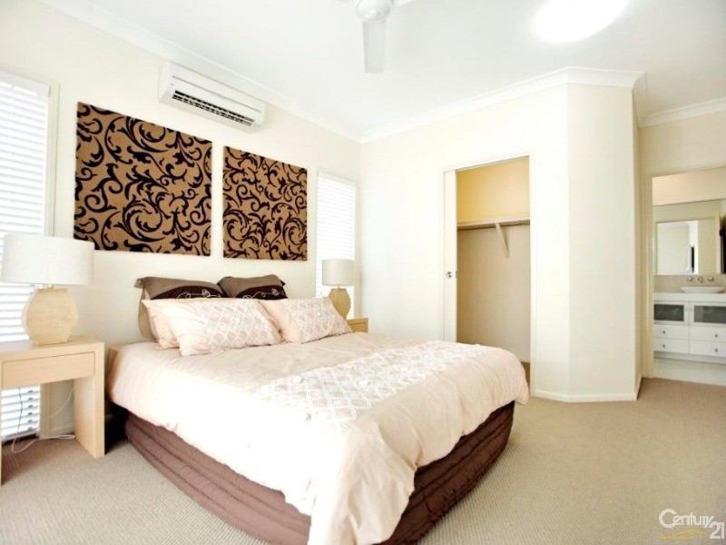 22 Dunlop Street, Kelso QLD 4815