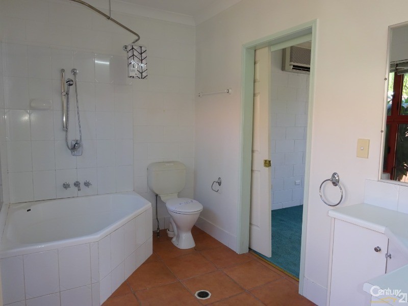 2 Clarence Court, Kirwan QLD 4817