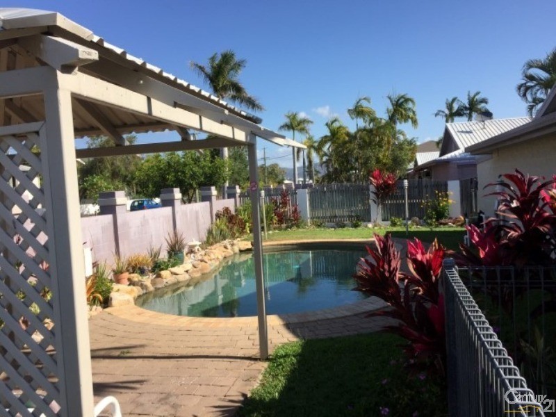 8/32 Henry Street, West End QLD 4810