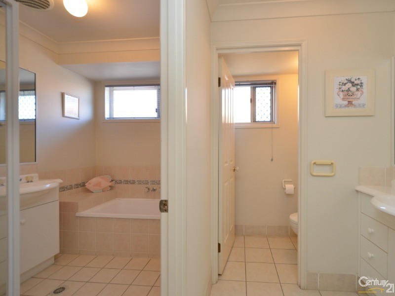 34  Sheperd Circuit, Kirwan QLD 4817