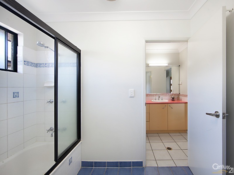 10 Buller Close, Mount Louisa QLD 4814