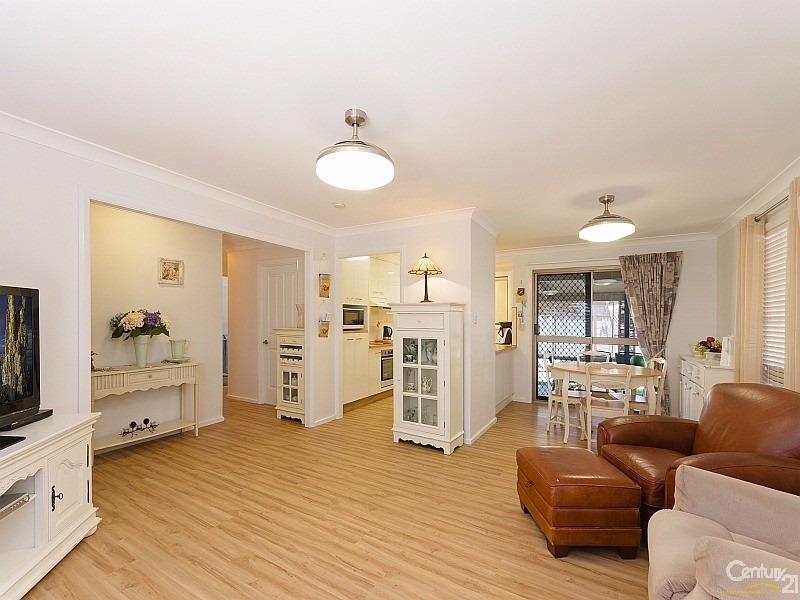 44 Whitsunday Drive, Kirwan QLD 4817