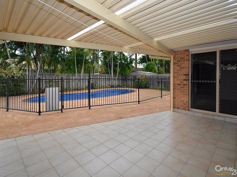 18 Cavill Avenue, Kirwan QLD 4817