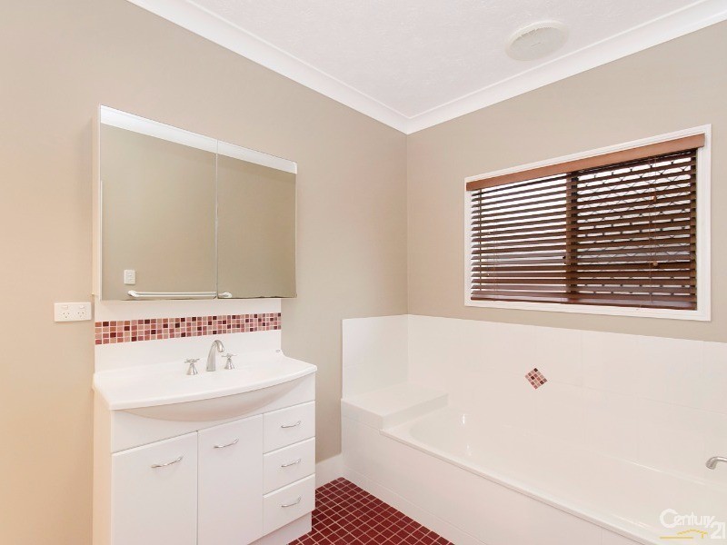 112 Freshwater Drive, Douglas QLD 4814