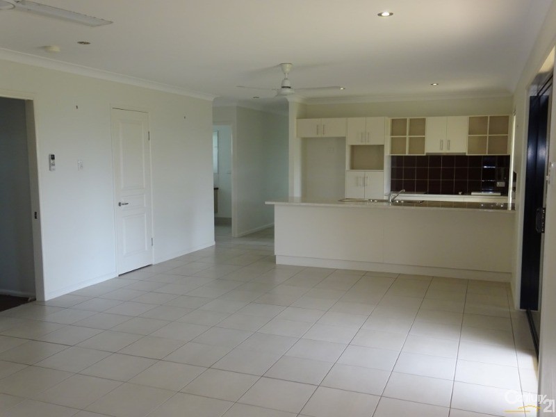 52 Kinnardy Street, Burdell QLD 4818