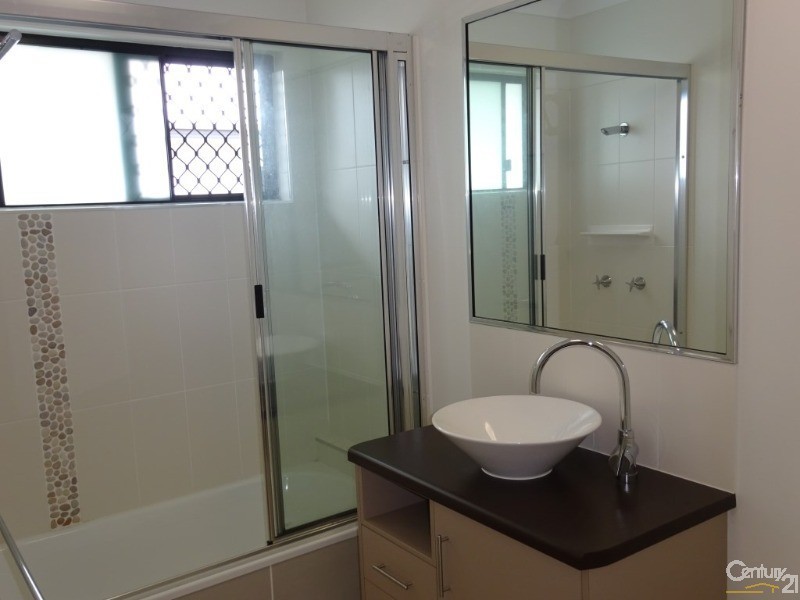 52 Kinnardy Street, Burdell QLD 4818