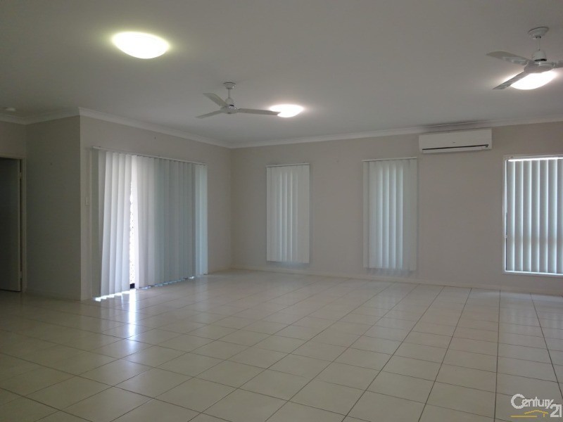 23 Stephanie Street, Rasmussen QLD 4815