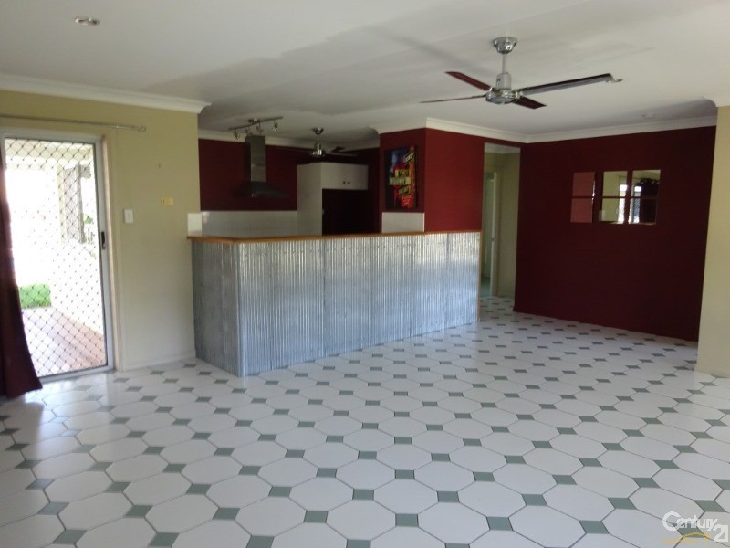 8 Colchester Crescent, Kirwan QLD 4817