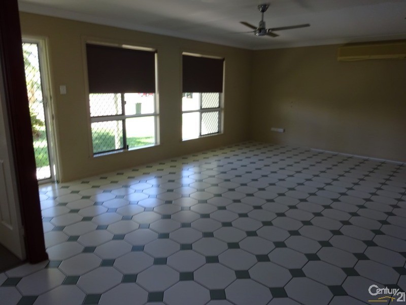 8 Colchester Crescent, Kirwan QLD 4817