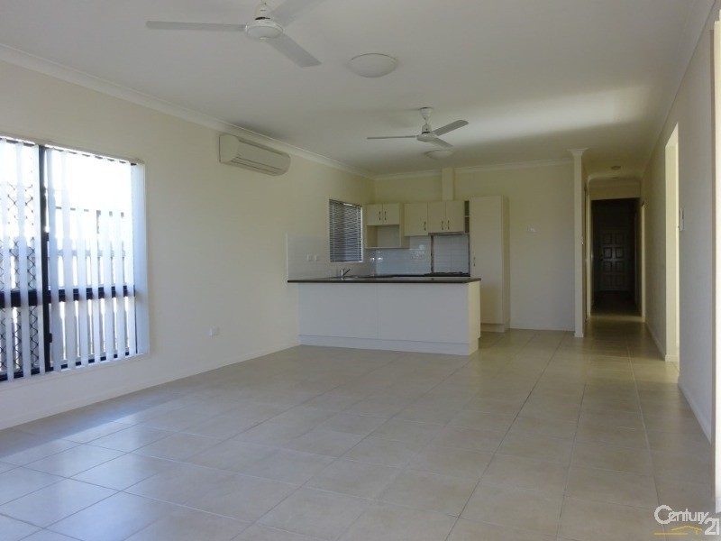 8 Corang Way, Kelso QLD 4815