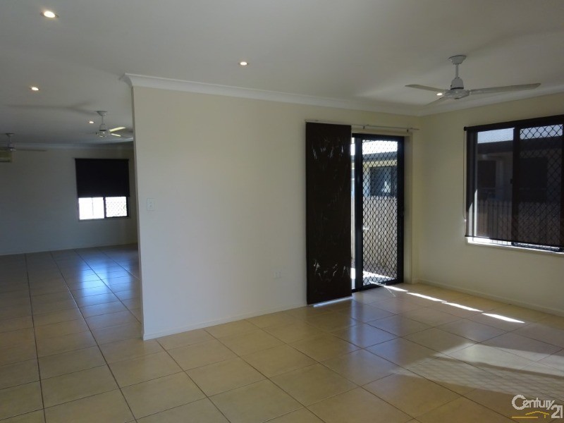 13 Barra Court, Mount Louisa QLD 4814