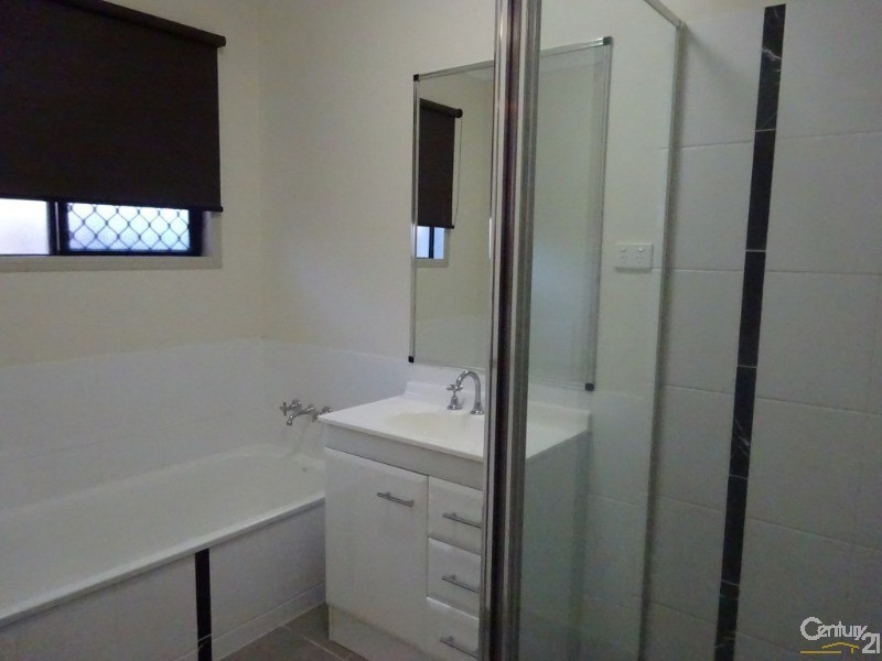 13 Barra Court, Mount Louisa QLD 4814