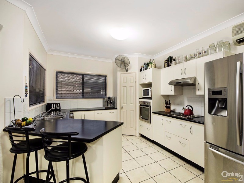 27 Riley Circuit, Kirwan QLD 4817